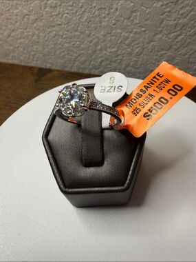 Sterling Silver 1.0CTW Moissanite Solitaire Ring in Silver
